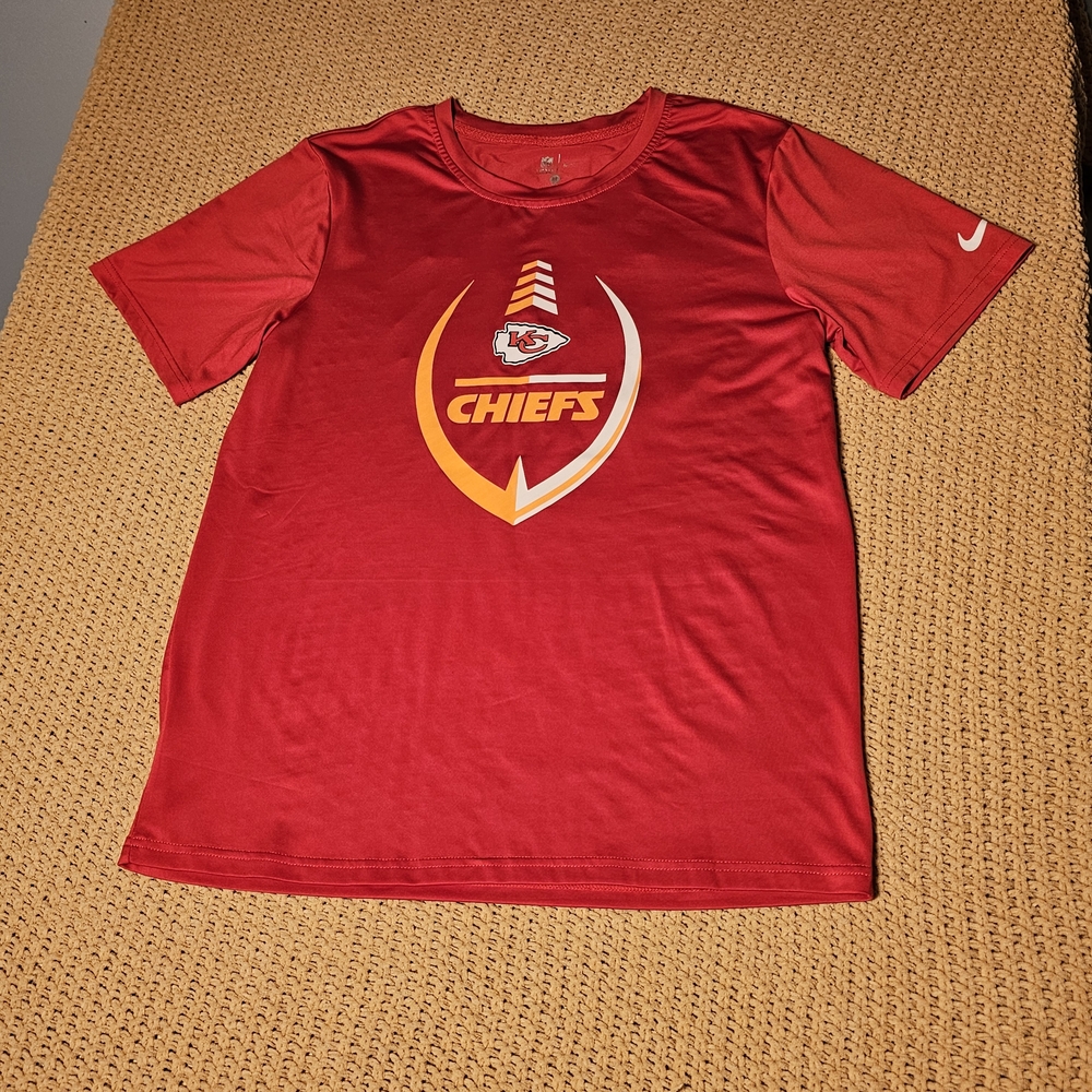 Nike Kansas City Chiefs Travis Kelce Shirt Size Medium